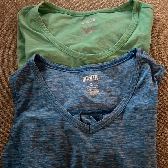 Duluth Trading Co Tops - Duluth gardening or workout tops! Medium. Run big